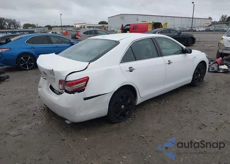2011 Toyota Camry Le V6 z USA, uszkodzony, nr VIN 4T1BK3EK6BU610362